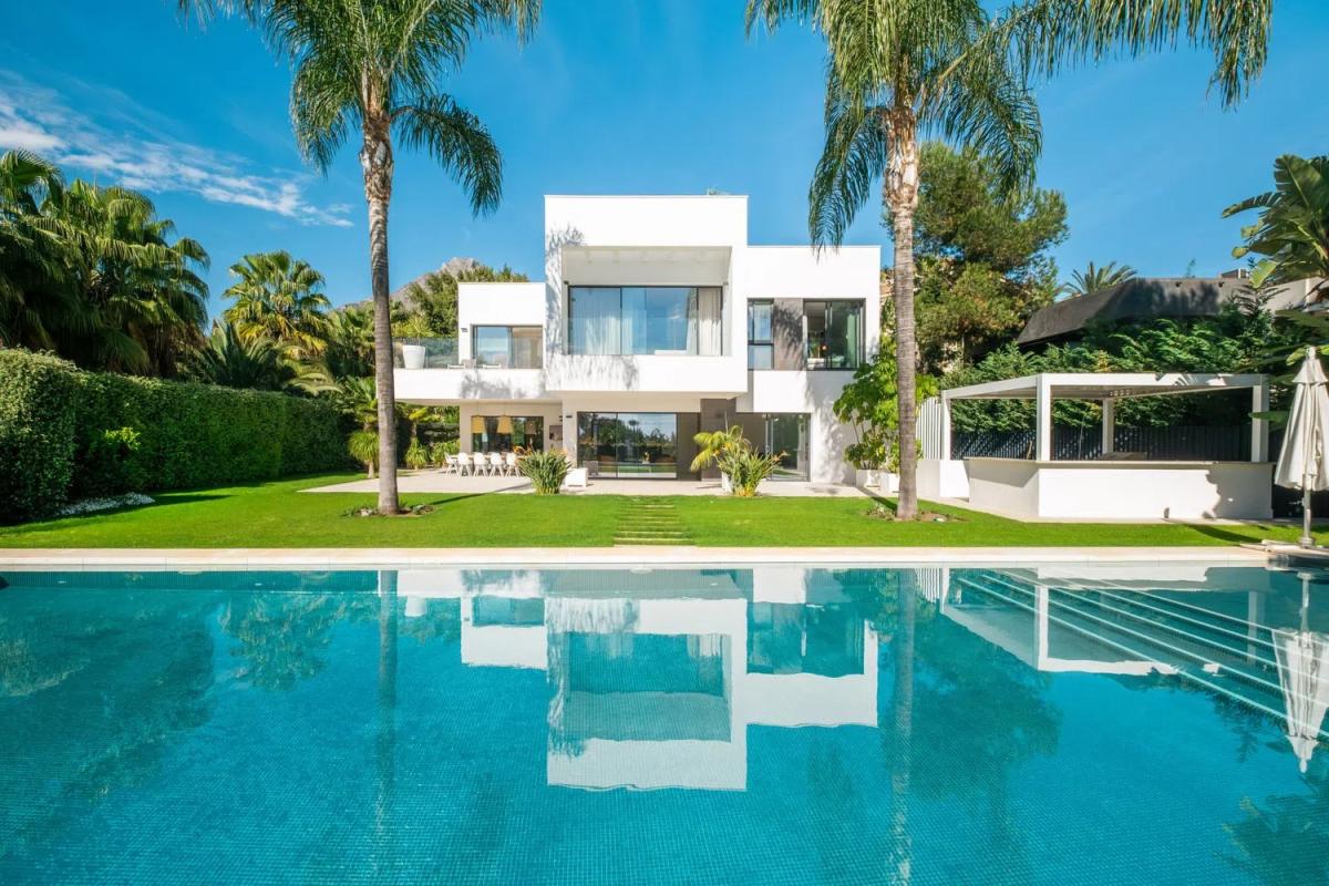 Sprzedaż niezależnego domku jednorodzinnego w Barrio Nagüeles, Marbella photo 1