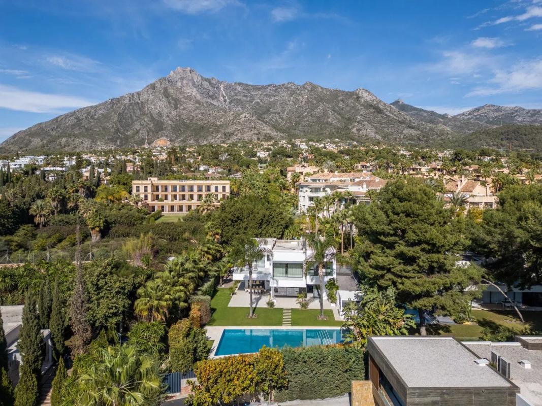 Sprzedaż niezależnego domku jednorodzinnego w Barrio Nagüeles, Marbella photo 5