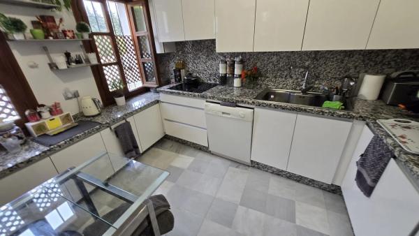 Chalet independiente en venta en Barrio Nagüeles, Marbella thumbnail 2