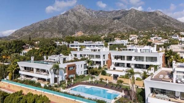 Dupleks na sprzedaż w Calle Casares, Marbella thumbnail 1