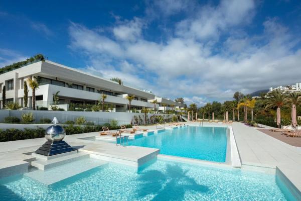 Dupleks na sprzedaż w Urbanización Jardines del Río, Marbella photo 1