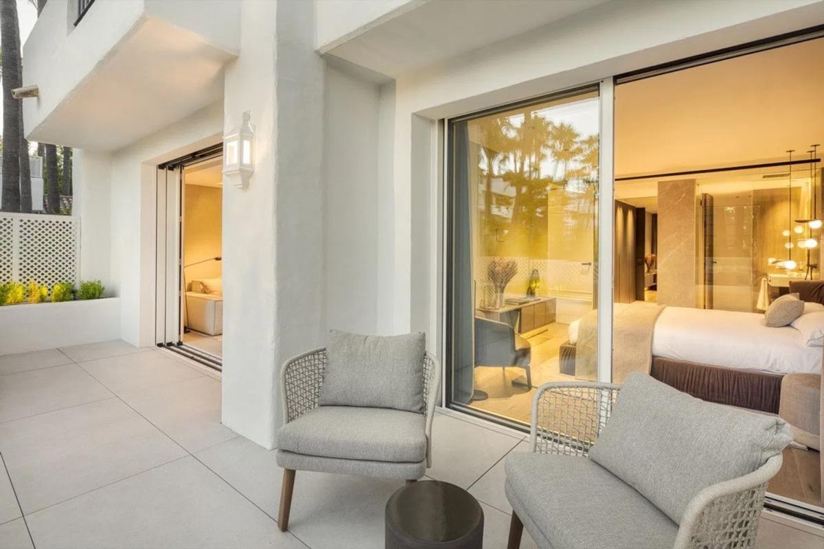 Sale of apartment in ኡርባኒሳሲኦን ፑኤንቴ ሮማኖ, 2, Marbella
photo 2