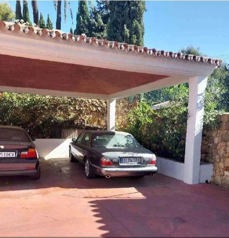 Sprzedaż niezależnego domku jednorodzinnego w Calle Albinoni s/n, Marbella photo 3