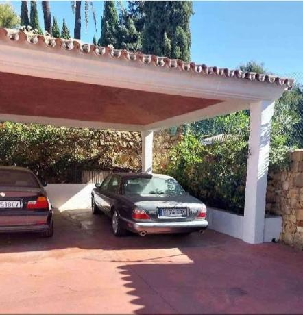 Wolnostojąca willa na sprzedaż w Calle Albinoni s/n, Marbella thumbnail 2