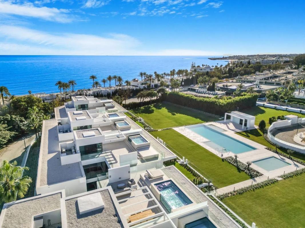 Venta de chalet independiente en Urbanizacion Villa Parra Palomeras, 66, Marbella
 photo 2