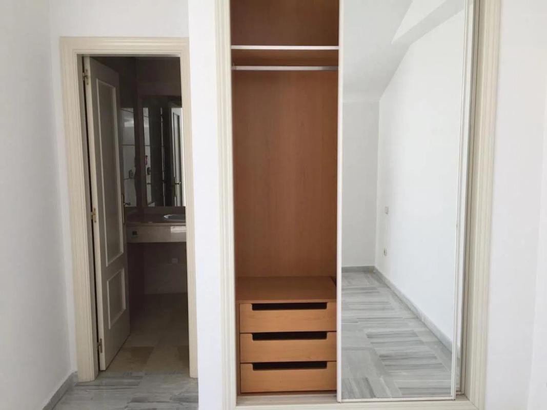 Penthouse sale in Barrio La Carolina-Guadalpín, Marbella photo 3