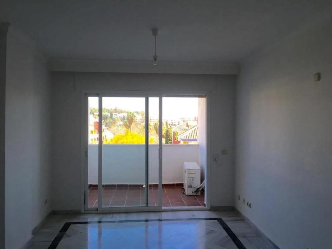 Penthouse sale in Barrio La Carolina-Guadalpín, Marbella photo 5