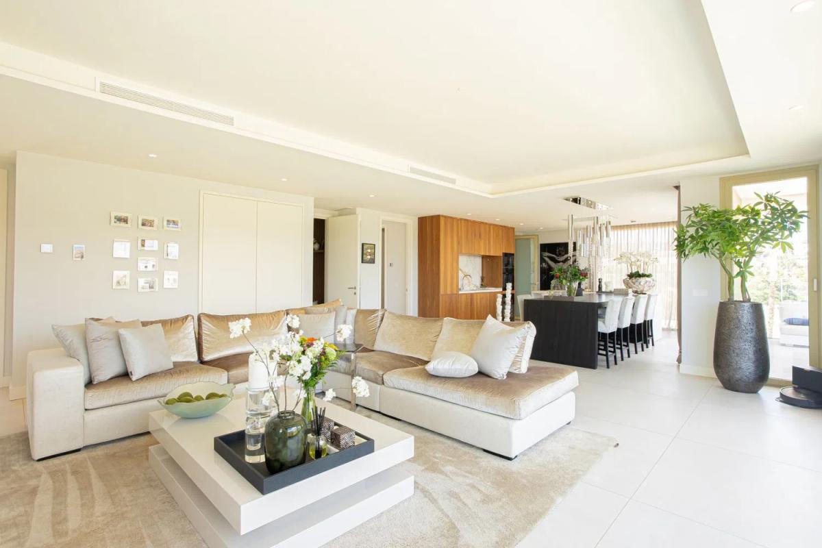 Venta de duplex en Barrio Las Lomas de Río Verde, Marbella photo 1