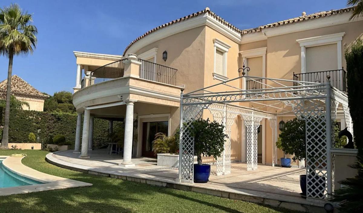 Venta de chalet independiente en Calle Vivaldi, 10, Marbella
photo 1