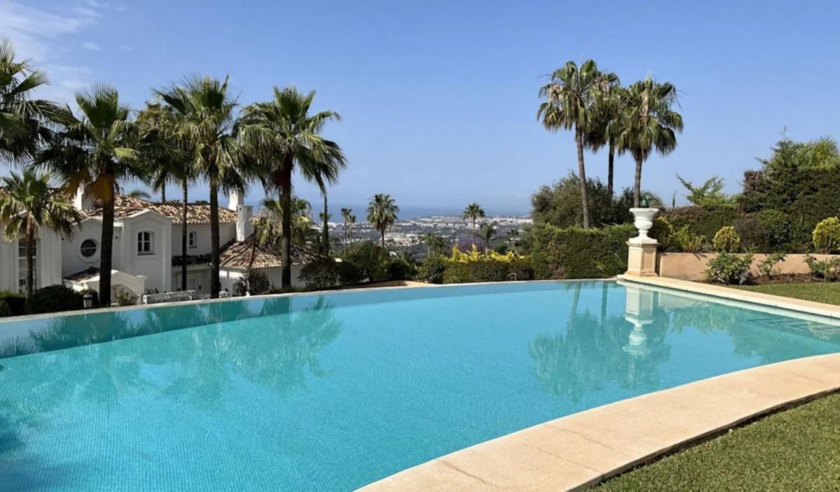 Venta de chalet independiente en Calle Vivaldi, 10, Marbella
photo 3