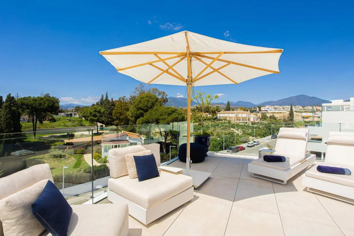 Penthouse sale in Lomas del rio verde, Marbella photo 3