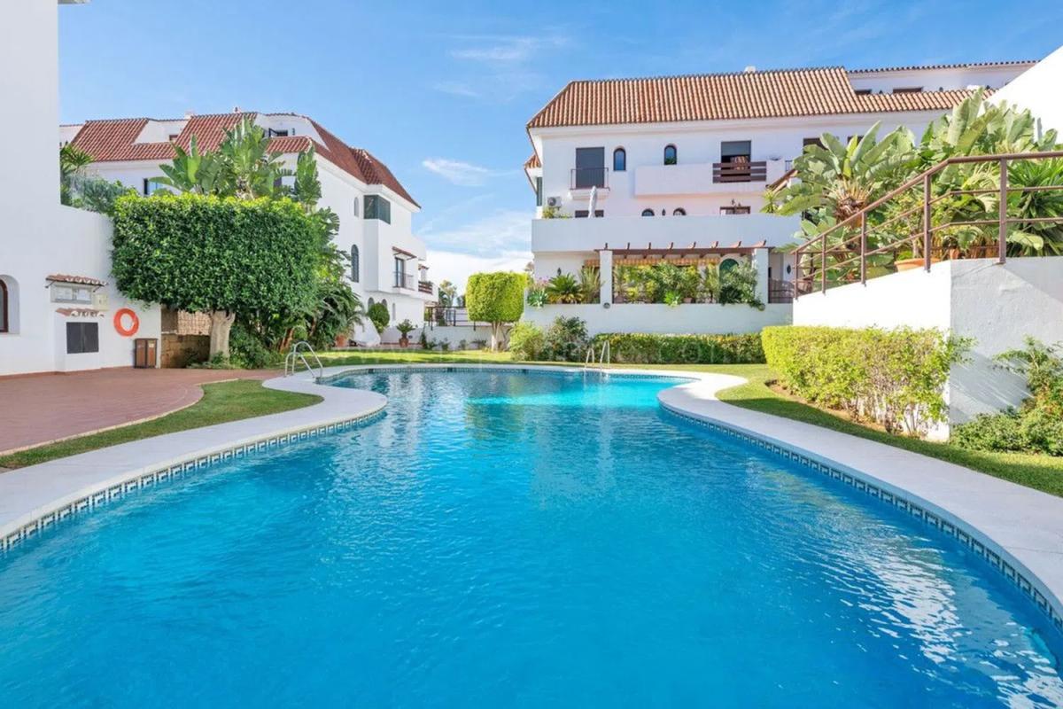 Venta de ático en Lomas del Marbella Club 99, Marbellla, Marbella photo 1