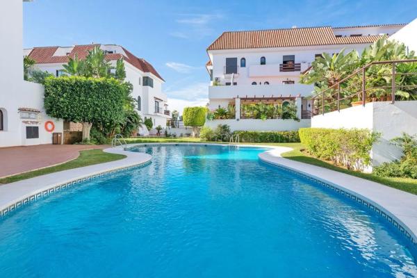 Penthouse na sprzedaż w  Lomas del Marbella Club 99, Marbellla, Marbella photo 1