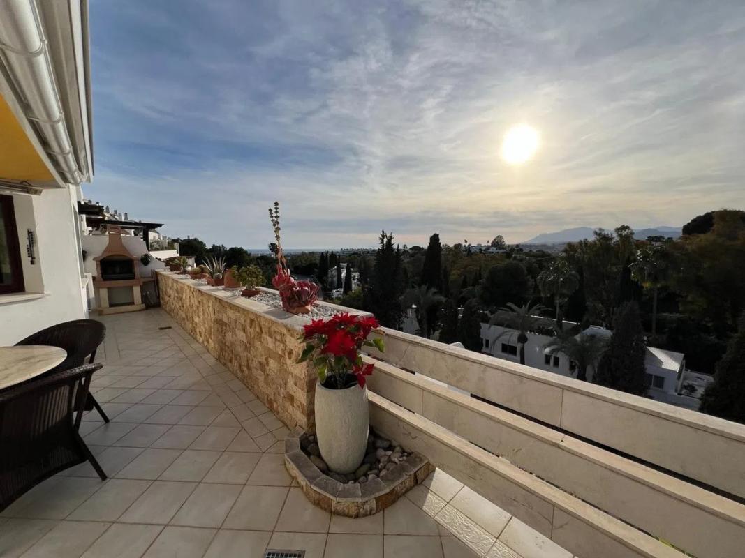 Venta de ático en Lomas del Marbella Club 99, Marbellla, Marbella photo 2