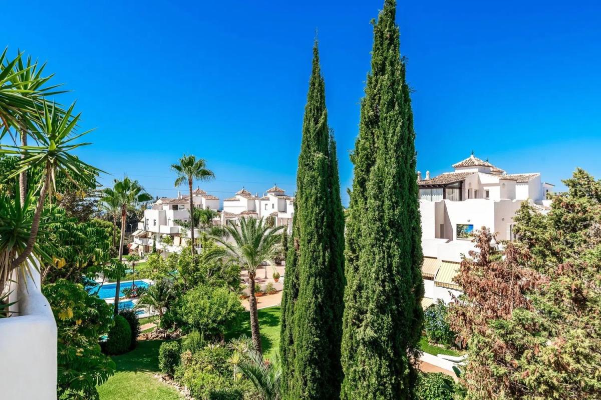 Sprzedaż poddasza w Barrio Nagüeles, Marbella photo 2