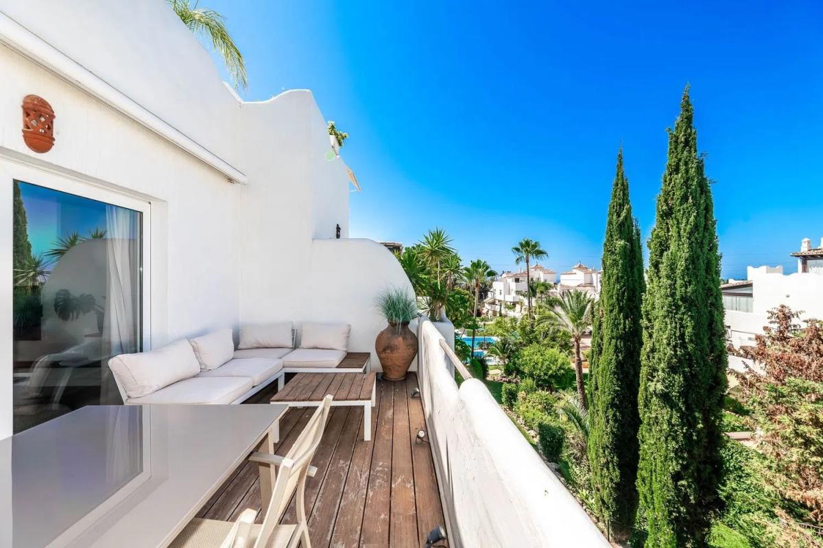 Sprzedaż poddasza w Barrio Nagüeles, Marbella photo 4