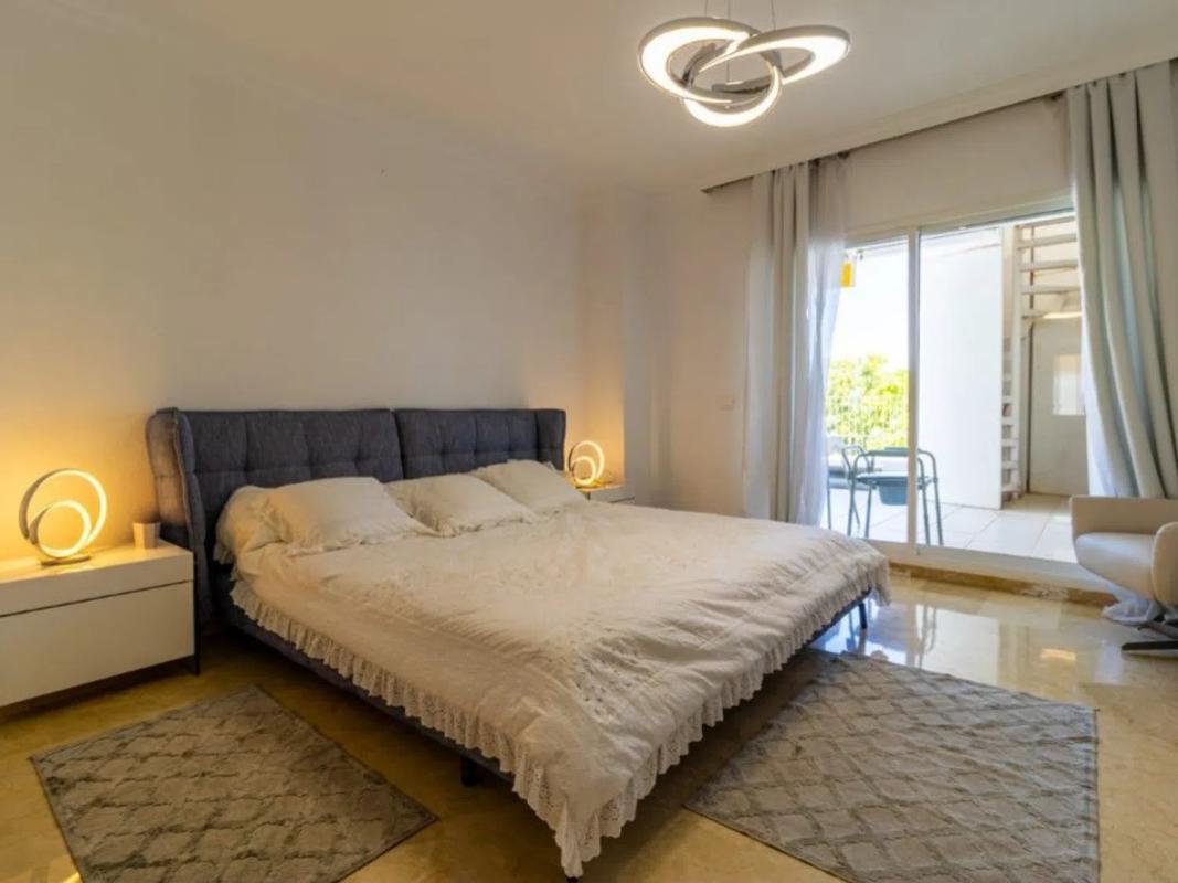 Duplex sale in Barrio Lomas de Marbella Club, Marbella photo 4