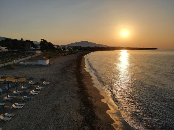 Nowa inwestycja Bahia de Velerin promocja w Estepona photo 1