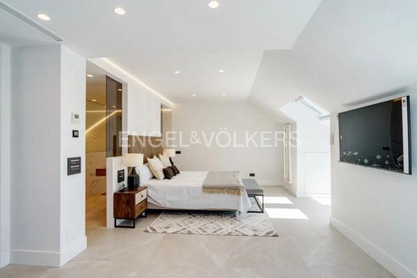 Penthouse na sprzedaż w  Urbanización Monte Paraíso, Marbella photo 4