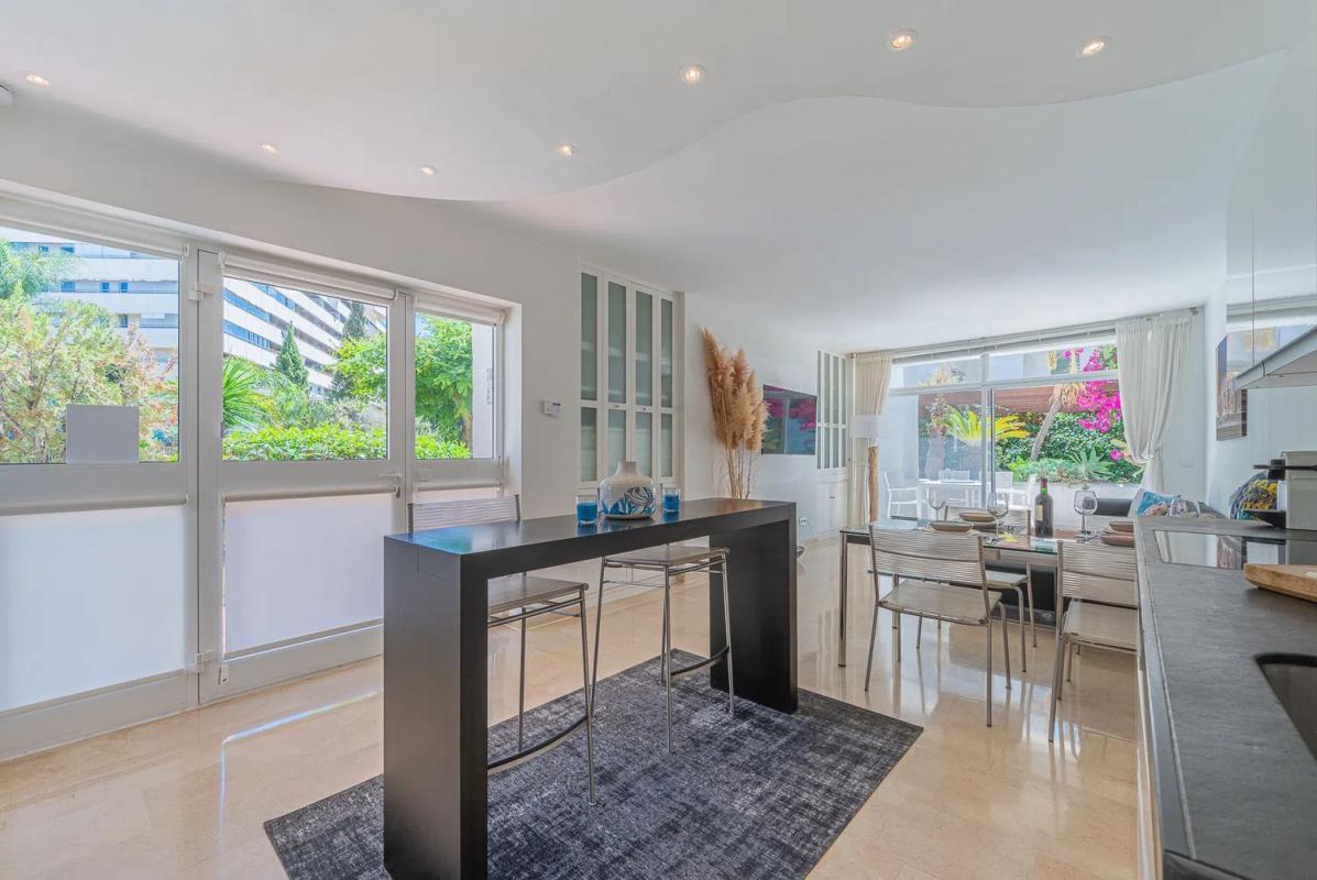 Sale of apartment in Calle Roy Boston, 3, Marbella
 photo 2