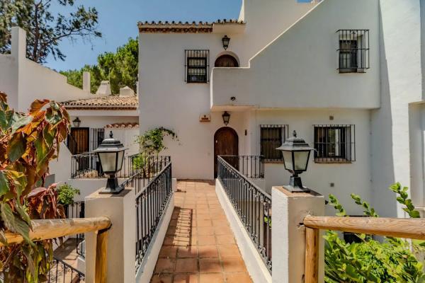 Penthouse na sprzedaż w  Urbanización Club Sierra, Marbella photo 1
