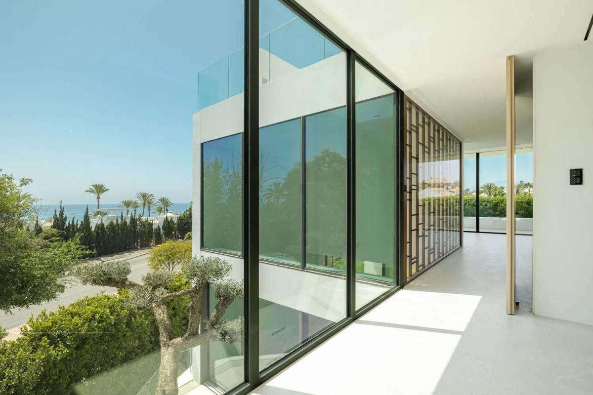 Sprzedaż niezależnego domku jednorodzinnego w Barrio Las Lomas de Río Verde, Marbella photo 3