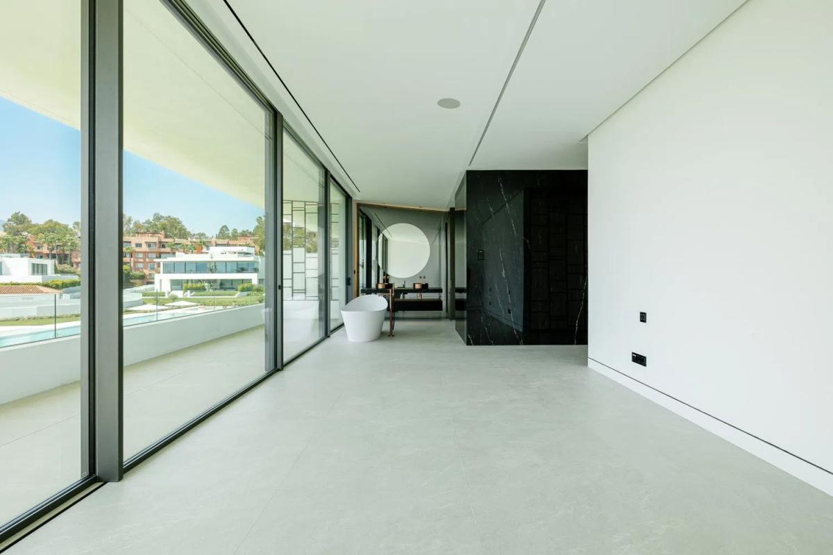 Sprzedaż niezależnego domku jednorodzinnego w Barrio Las Lomas de Río Verde, Marbella photo 4
