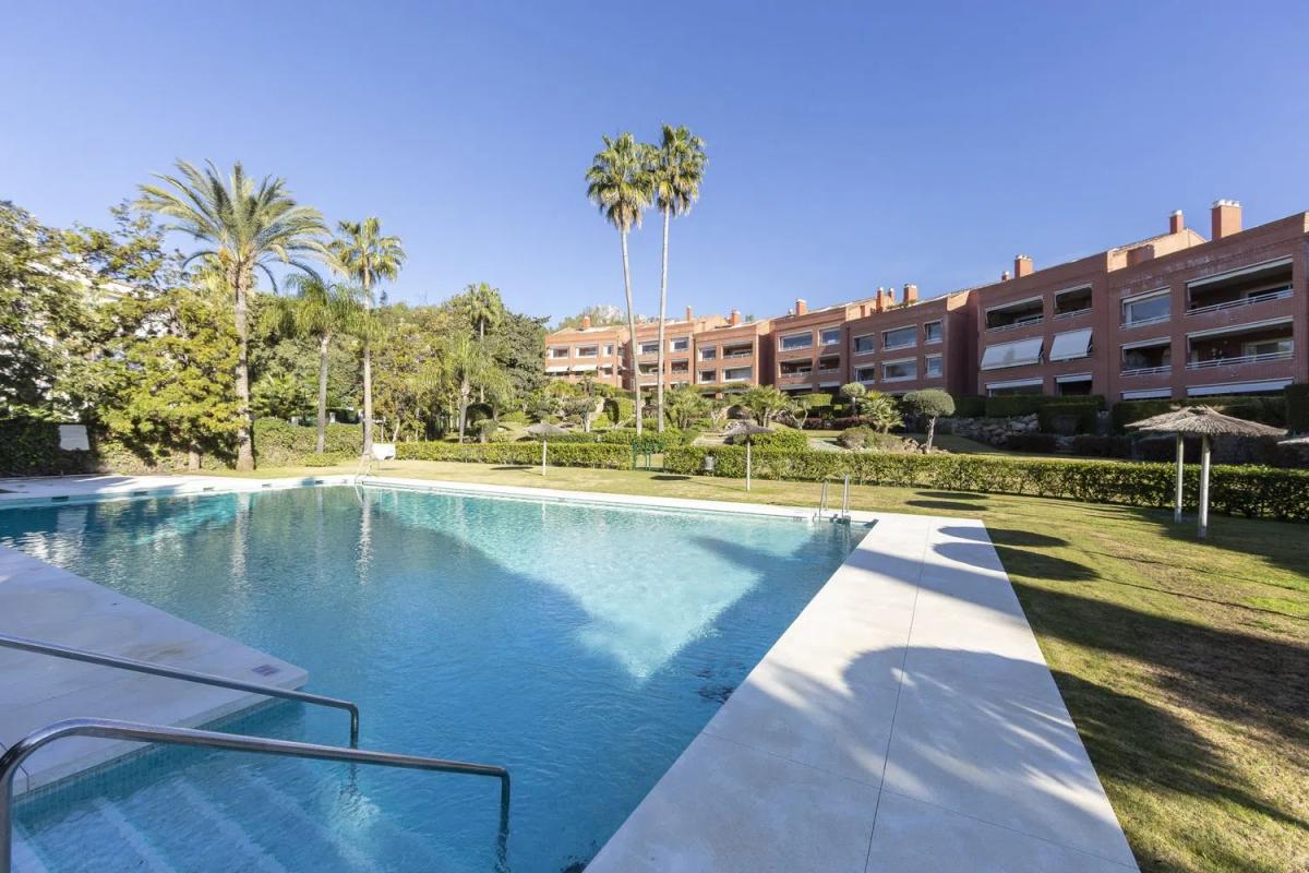 Sprzedaż mieszkania w Barrio La Carolina-Guadalpín, Marbella
photo 1