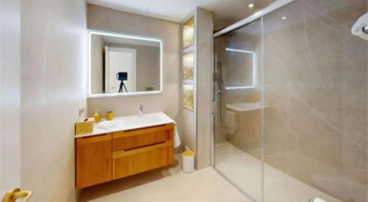 Venta de piso en Barrio Las Lomas de Río Verde, Marbella
photo 5