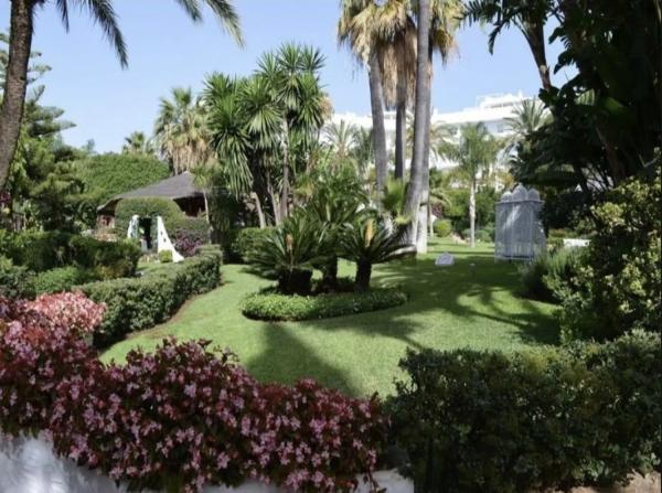 Piso en venta en  Alfonso de Hohenlohe, Marbella photo 2