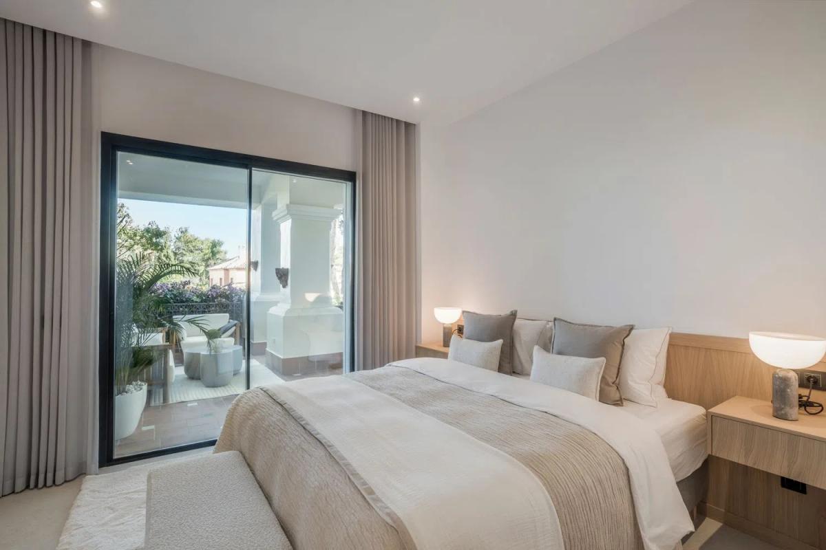 Venta de piso en Urbanizacion Altos Reales, Marbella
 photo 3