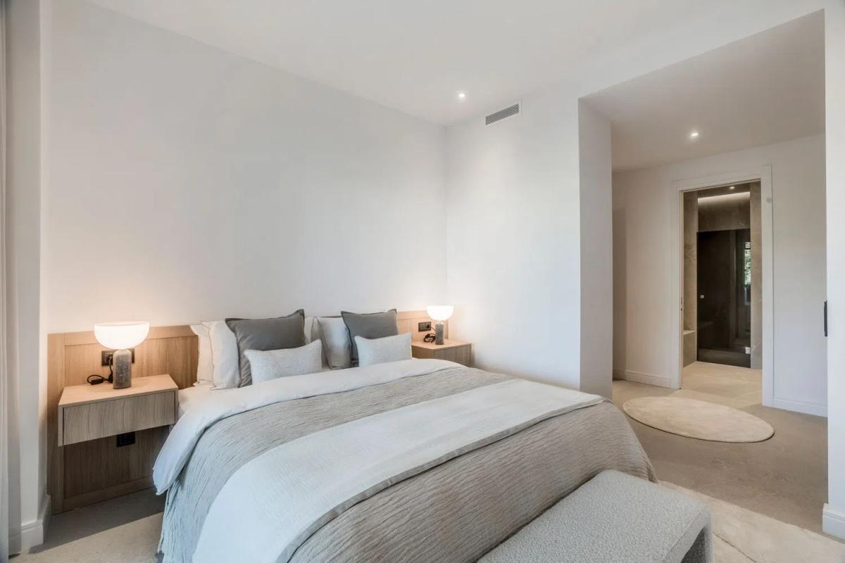 Venta de piso en Urbanizacion Altos Reales, Marbella
 photo 4