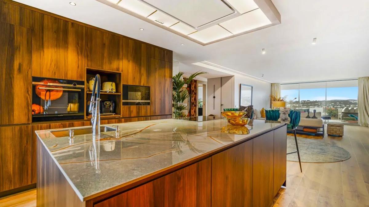 Venta de piso en Calle Cerro Andevalo s/n, Marbella
photo 1