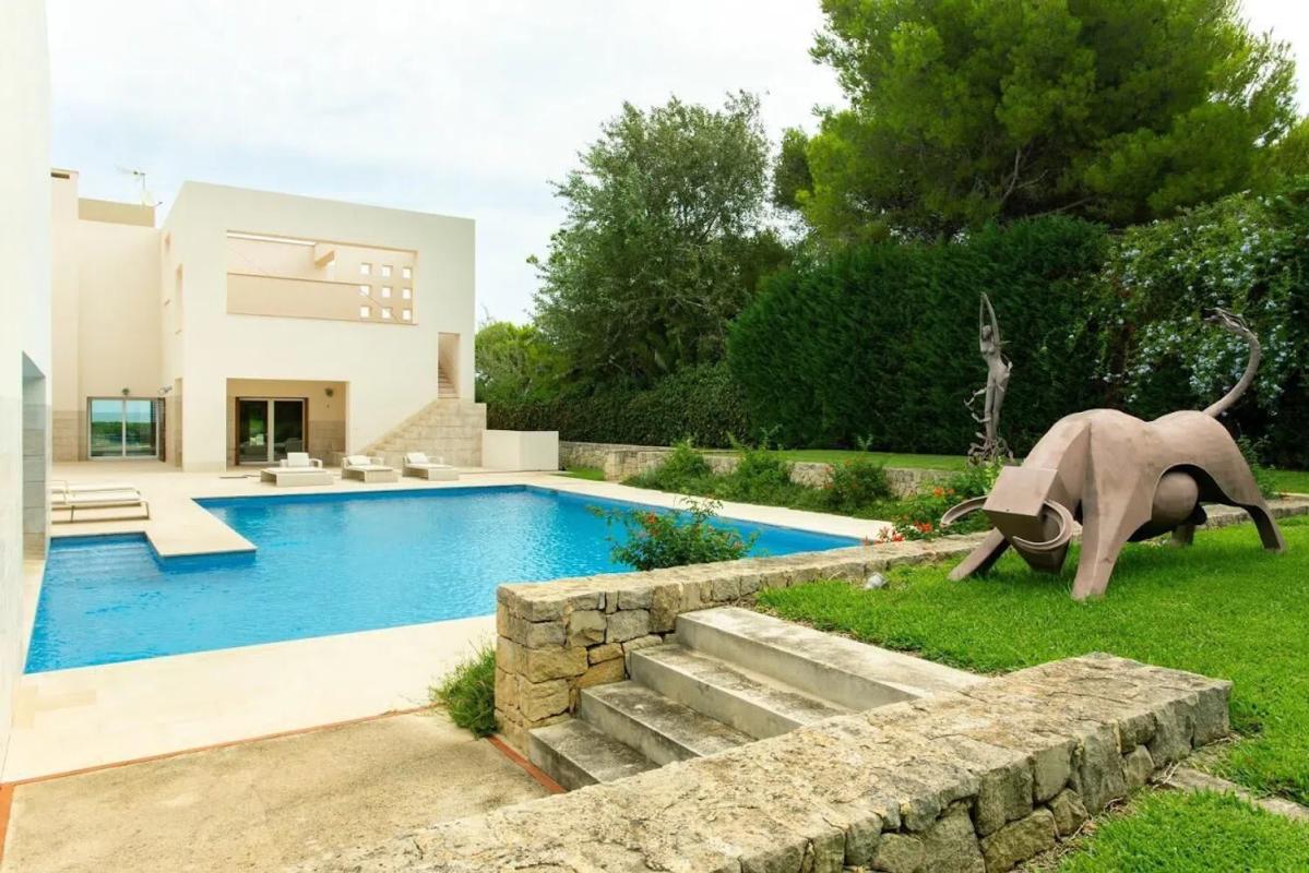 Sale of independent chalet in Les Rotes/Las Rotas, Denia
photo 2