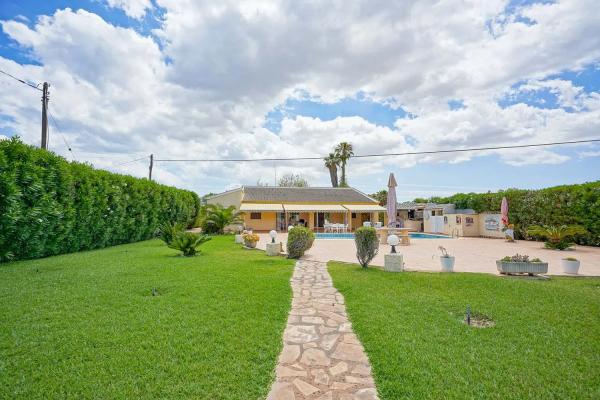 Detached villa for sale in , Benichembla photo 1
