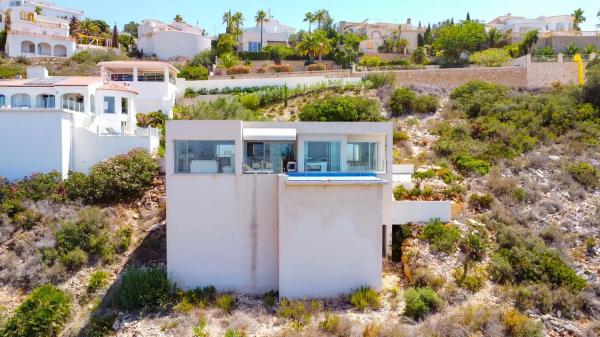 Chalet independiente en venta en  Centro, Benitachell photo 2