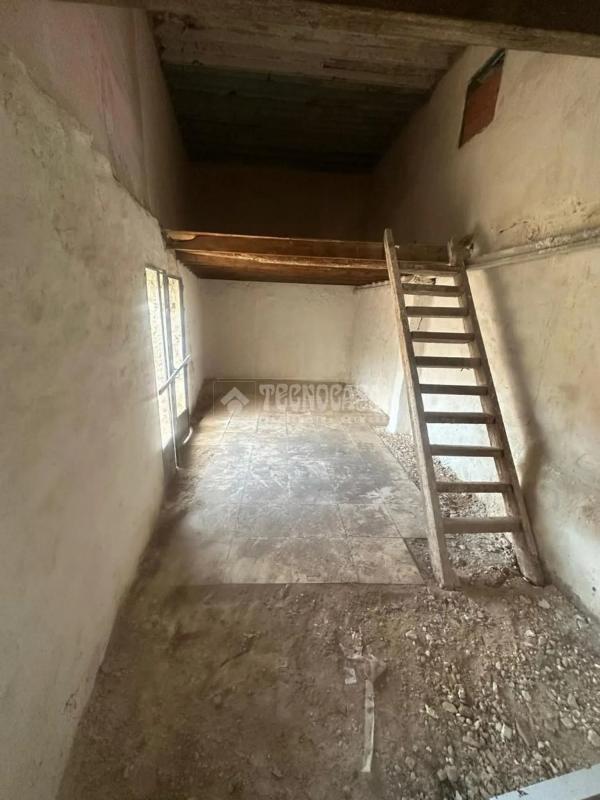Продажа отдельного шале в , Агост photo 3