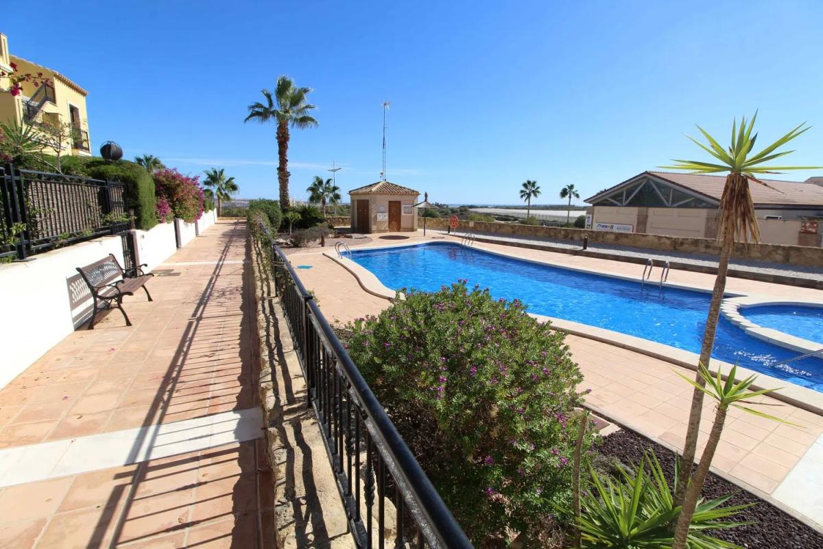 Venta de piso en Polígono Sector III-Campo de Go, Algorfa
photo 2
