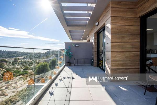 Продажа квартиры в  Avenida de Saragossa, Финестрат photo 1