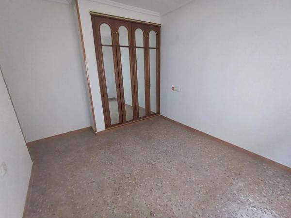 Apartment for sale in Plaza de Toros - Avenida Chapí - Trinquete, Elda thumbnail 2