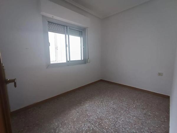 Apartment for sale in  Plaza de Toros - Avenida Chapí - Trinquete, Elda photo 4