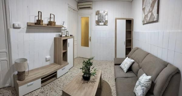 Detached villa for sale in  Calle Porta de les Tafulles, 35, Elche / Elx photo 2