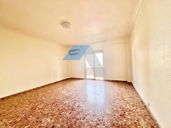 Продажа квартиры в Centro, San Vicente del Raspeig thumbnail 1