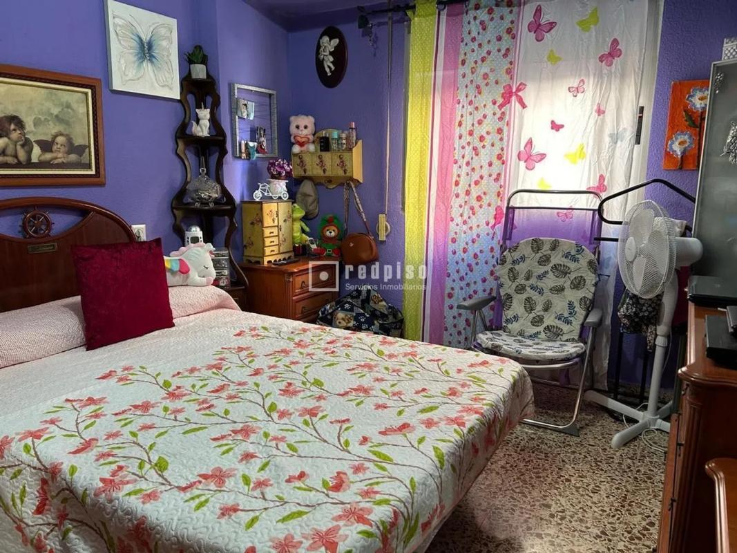 Sale of apartment in Calle Pradilla, Alicante
photo 3