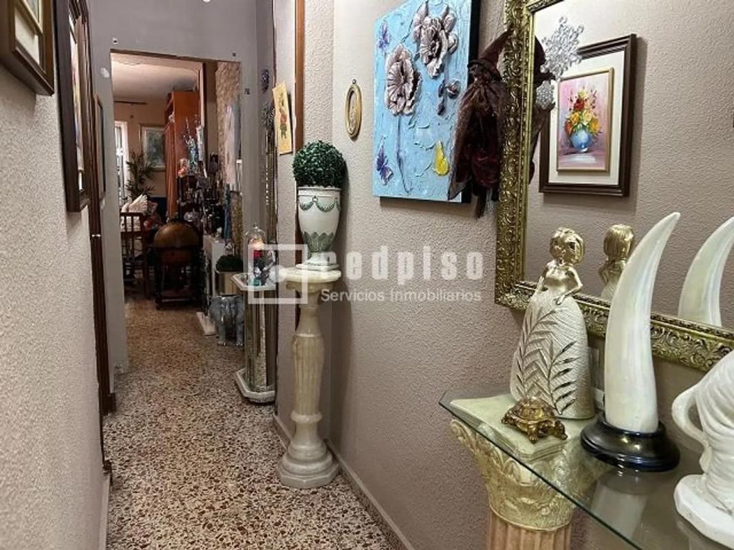 Sale of apartment in Calle Pradilla, Alicante
photo 5