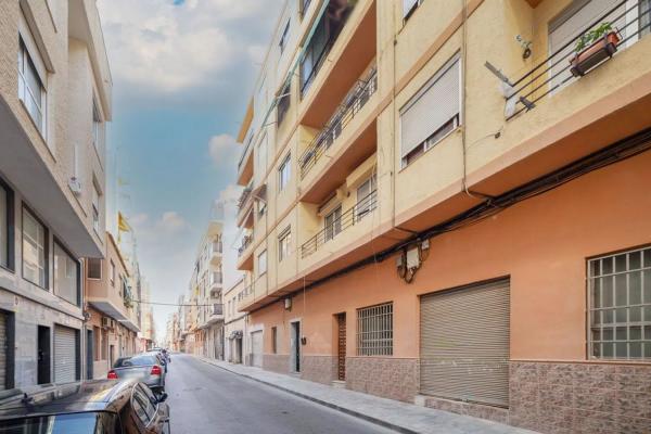 Apartment for sale in Calle Milagros Maestre Esteve, Elda photo 1