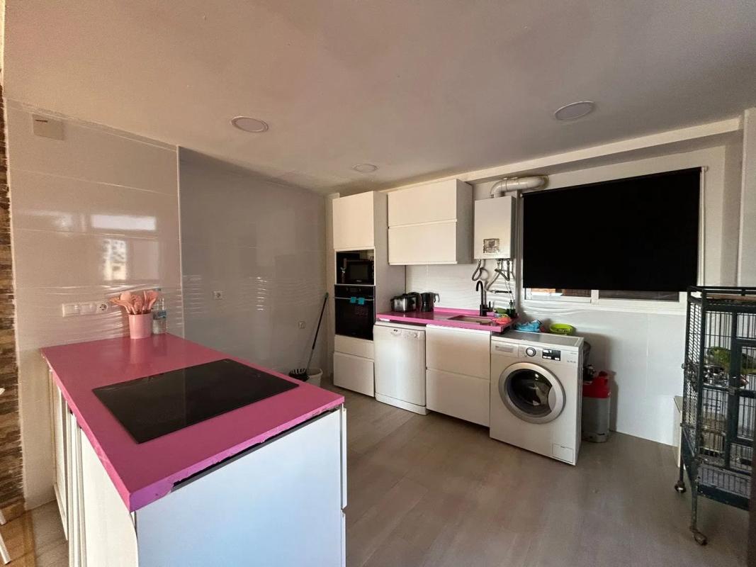 Venta de piso en Calle Cronista Vicente Martínez Morellá, 3, Alicante / Alacant
photo 4