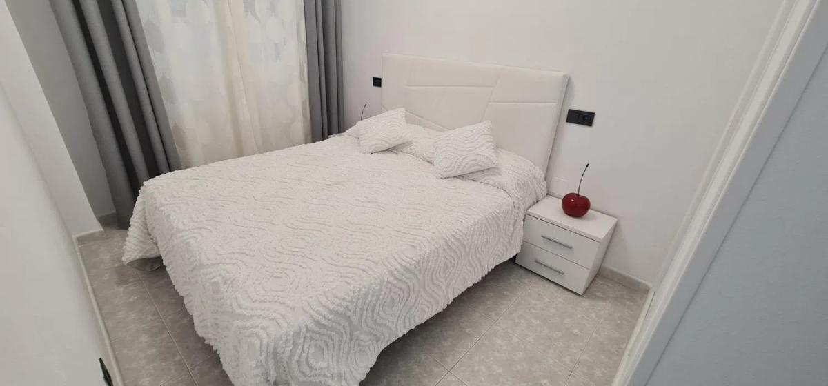 Venta de piso en Calle Galeón, Torrevieja
photo 3