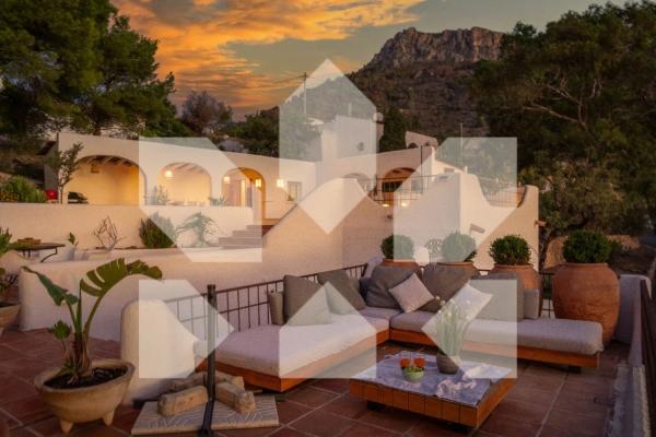 Wolnostojąca willa na sprzedaż w  Urbanización Canuta de Ifach, Calpe photo 1