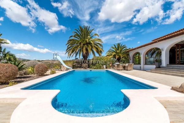 Detached villa for sale in Partida Llenes, Benissa photo 1